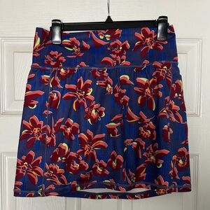 NWT Athleta Floral athletic skirt in Blue and Red